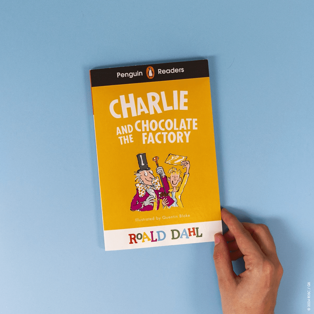 Flick through a Level 3 Roald Dahl Reader CHARLIE AND THE CHOCOLATE FACTORY
